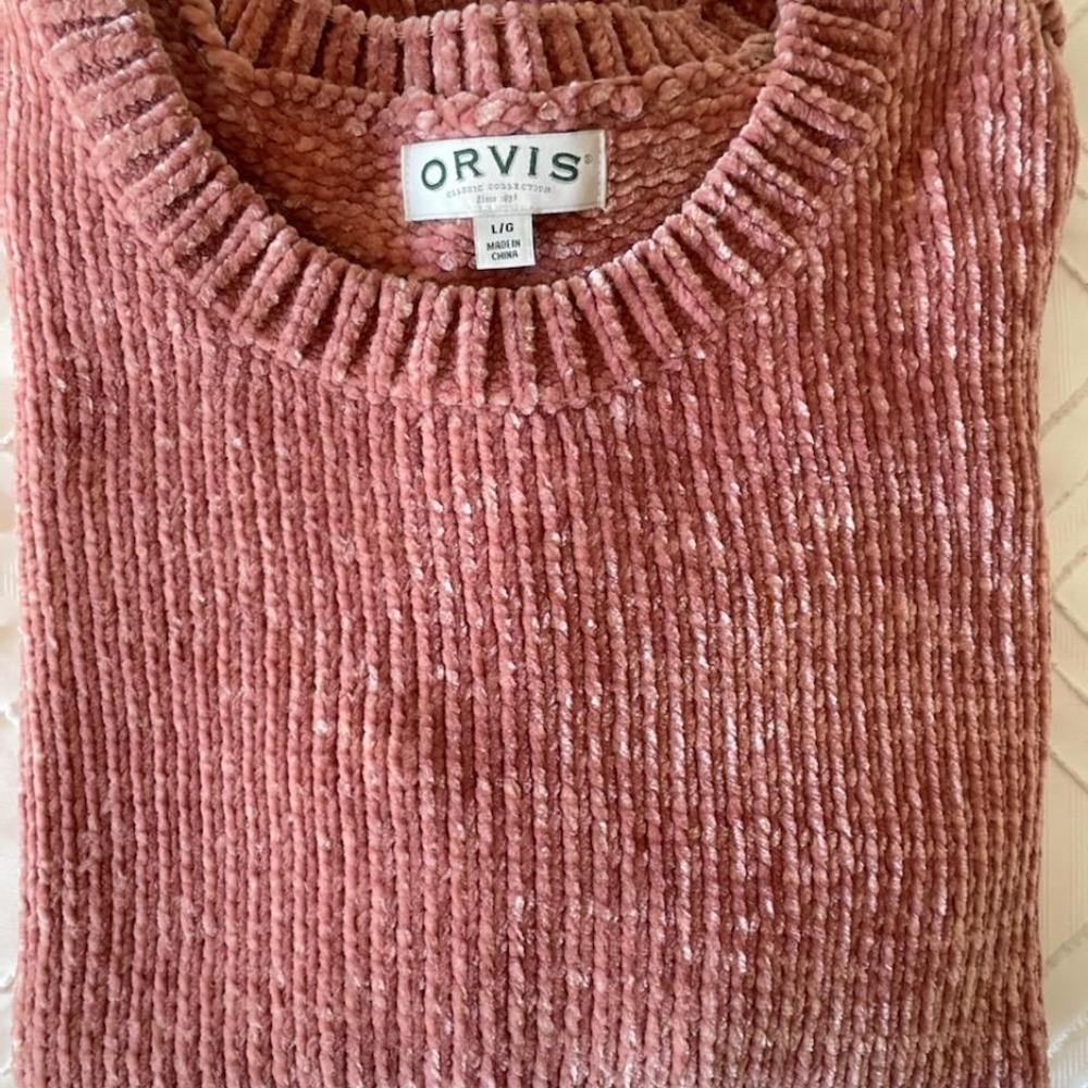 Women's sweater